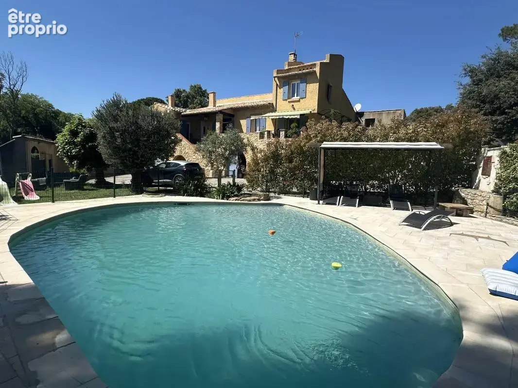 Maison à MORNAS