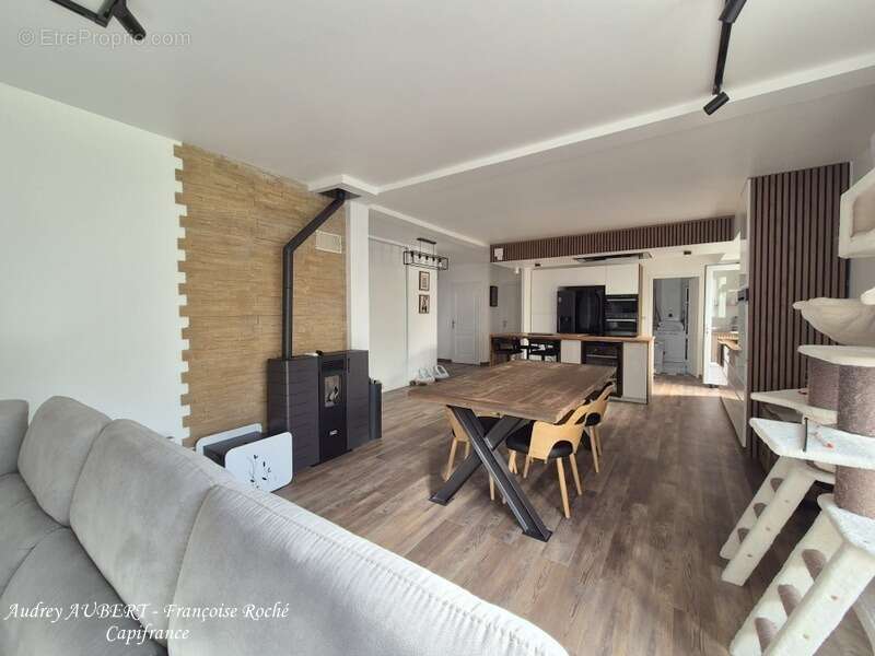 Maison à PUYROLLAND