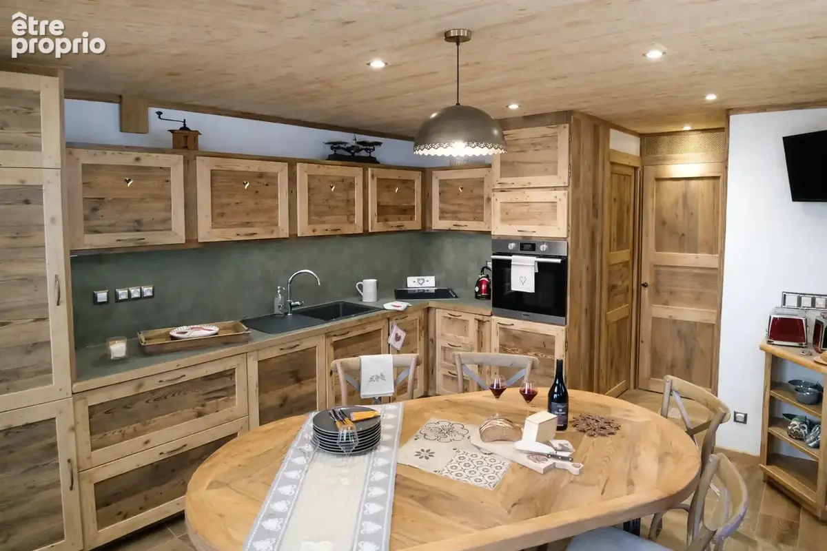 Chalet récent   2 km de plagne montalbert   sauna   charme & rentabilité locative - photo 4