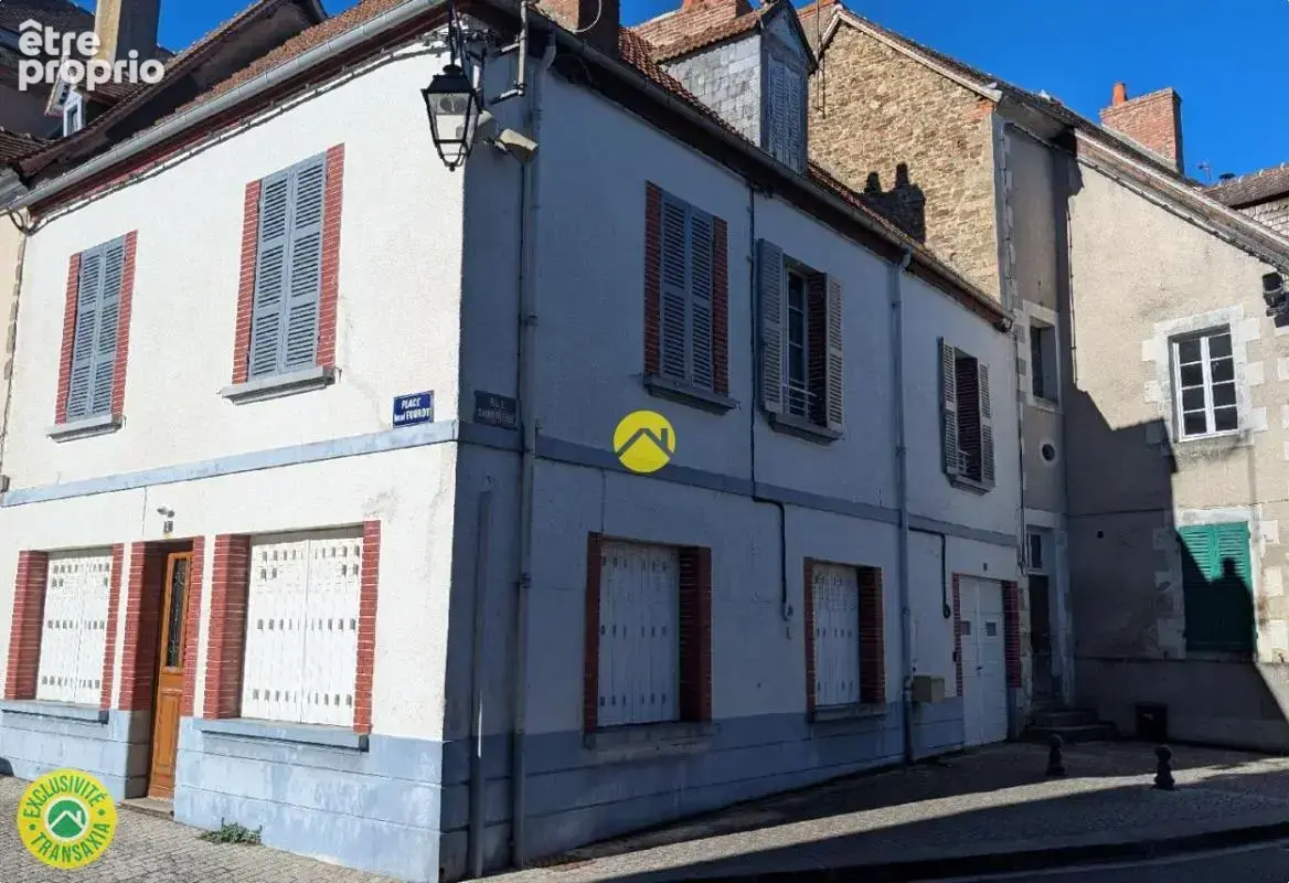 Maison à CHENERAILLES