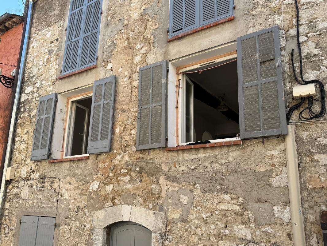 Appartement à LA COLLE-SUR-LOUP