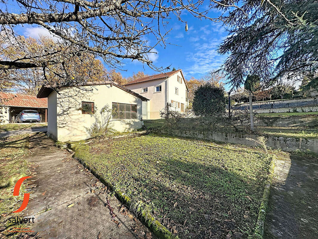 Maison à MONTLUCON