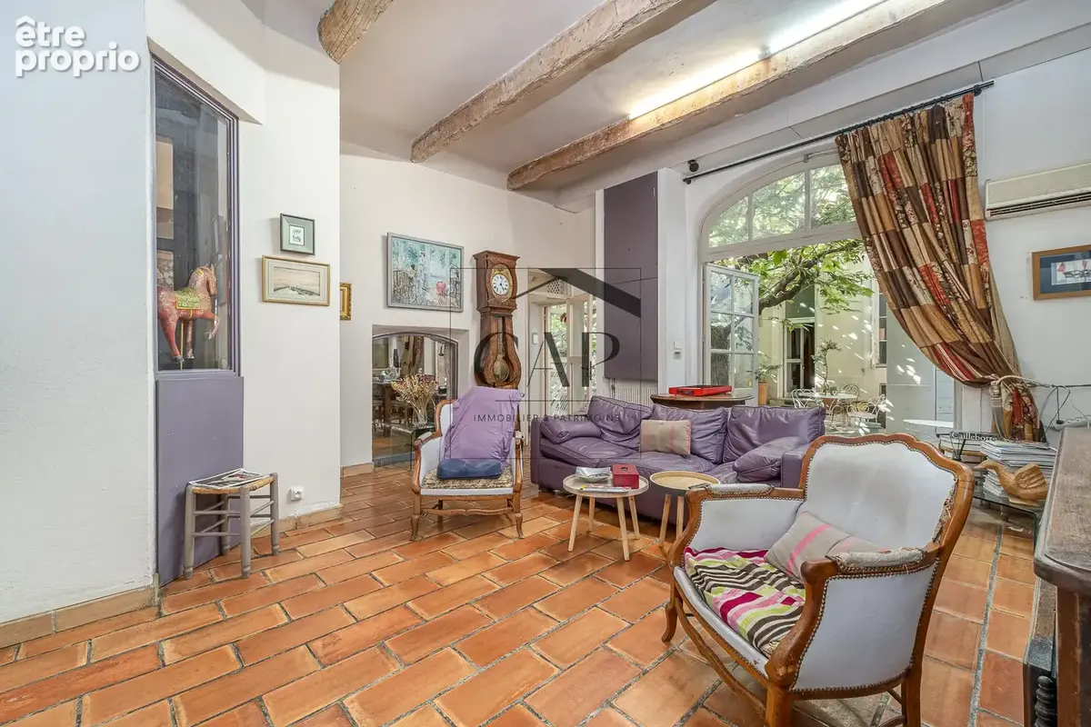 Ensemble atypique de 176 m2 Carrez avec cour intérieure   maison, studio et atelier   13006 - photo 5