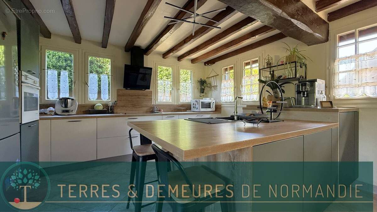 Maison à OSMOY-SAINT-VALERY