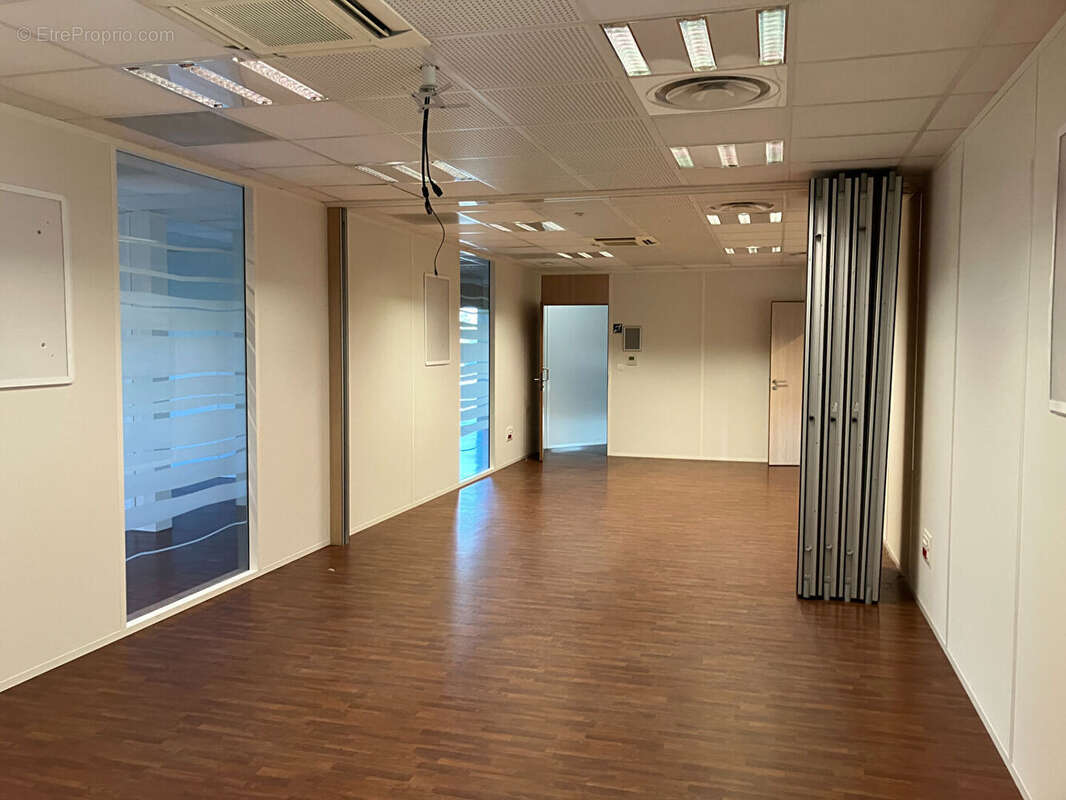 Commerce à SAINT-BENOIT