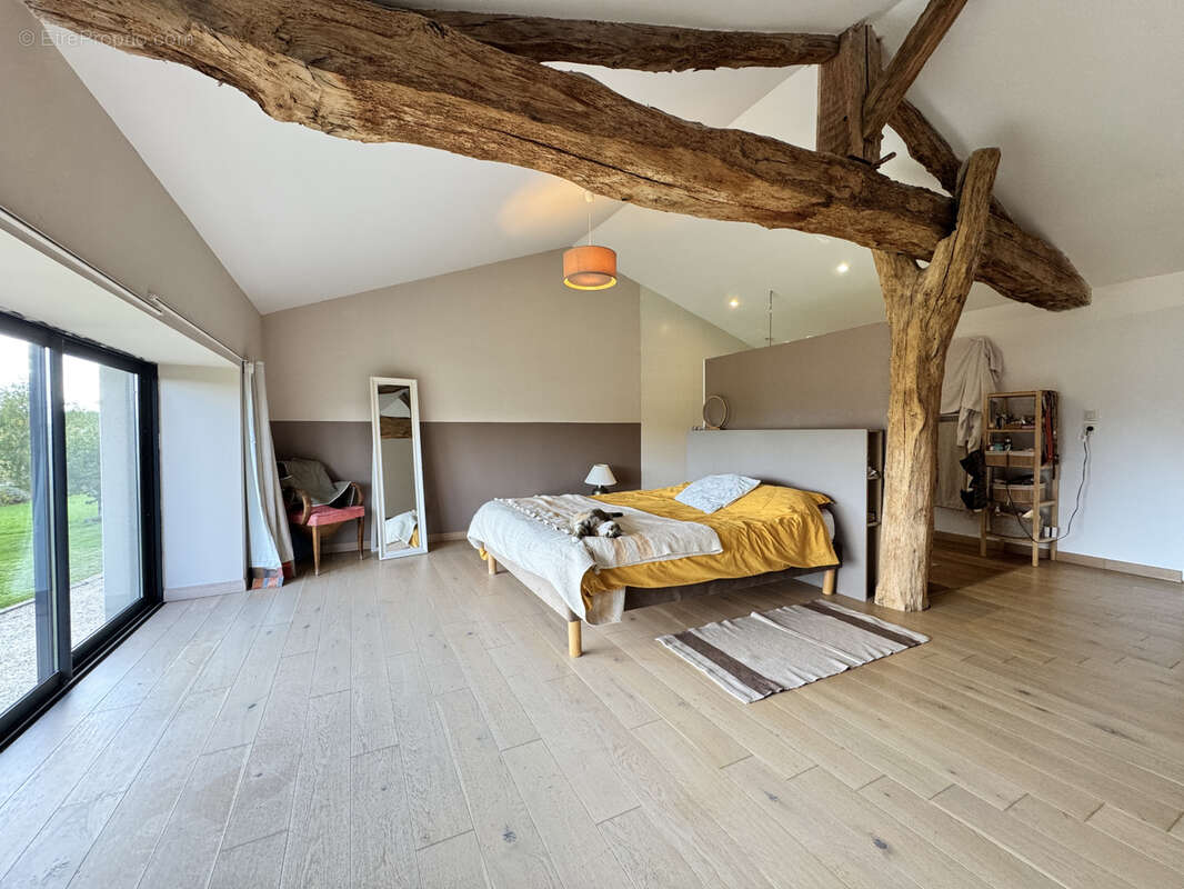 Maison à SALLES-DE-BARBEZIEUX