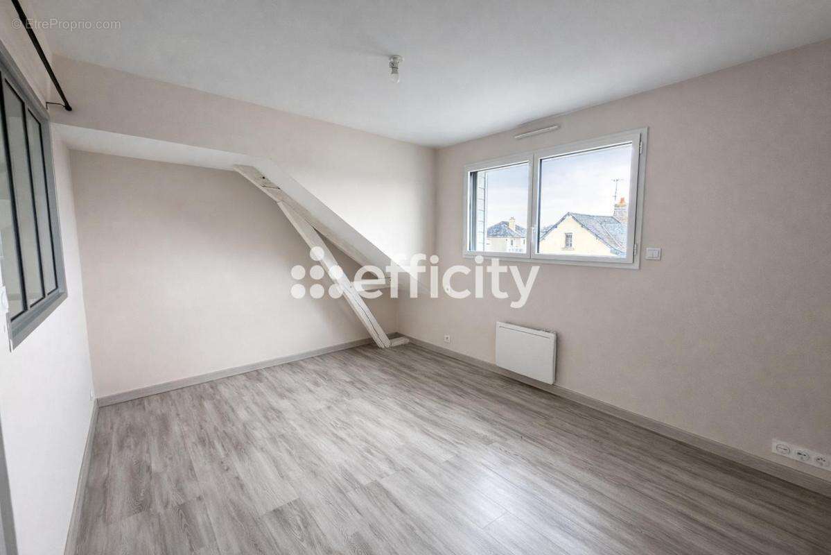 Maison à LA GUERCHE-DE-BRETAGNE