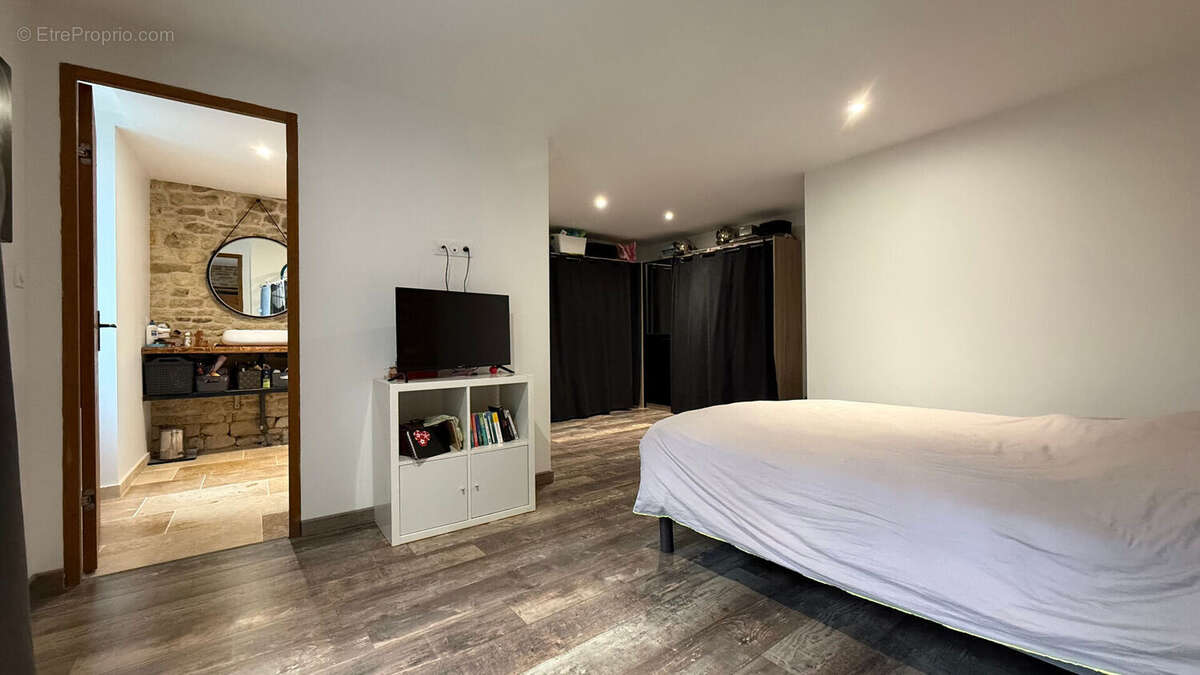 Maison à SAINT-GERMAIN-DE-MARENCENNES