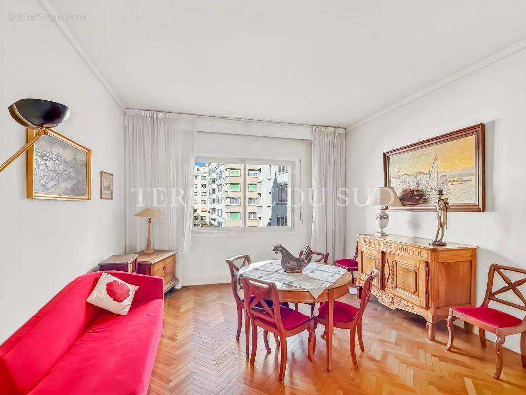 Appartement à MARSEILLE-8E
