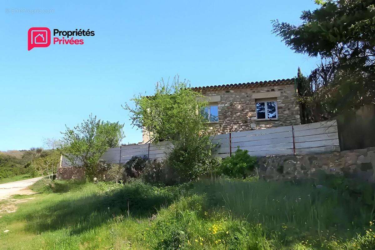 Villa Uzes 4 pièce(s) 78 m2 , 6 minutes d'Uzès ? Exclusivité ? Villa contemporaine de 2019 avec vue dominante - photo 2