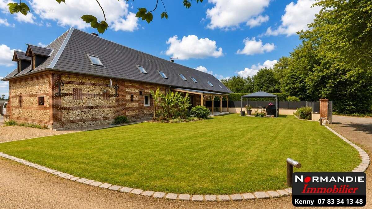 Maison à ALLOUVILLE-BELLEFOSSE