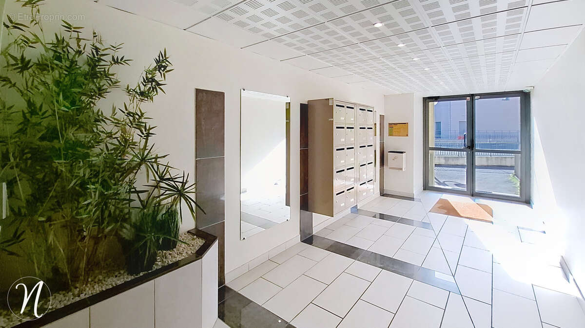 Appartement à SAINT-ROMAIN-EN-GAL