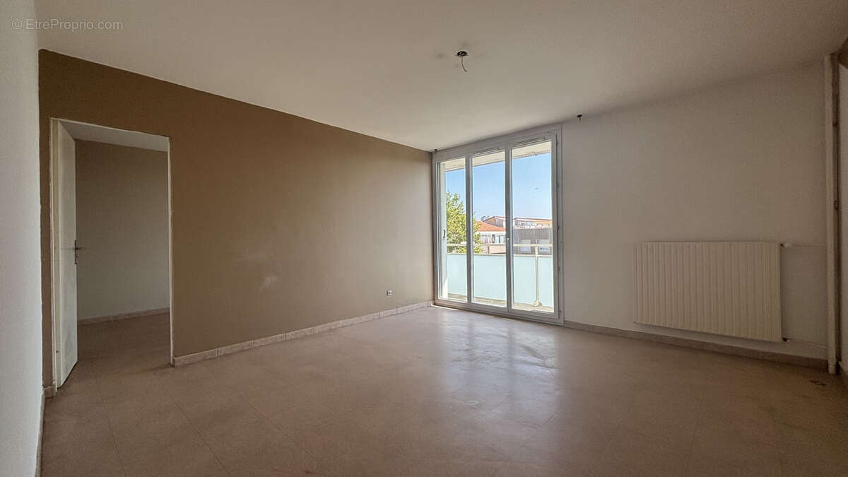 Appartement à PORT-DE-BOUC