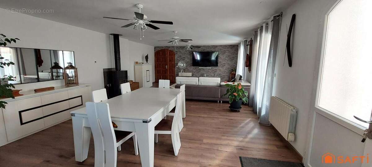 Maison 163 m² à Argeliers  - photo 2