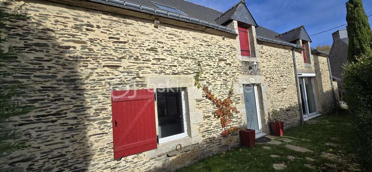 Maison à JOSSELIN