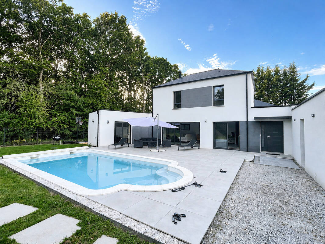 Maison à LIGNE