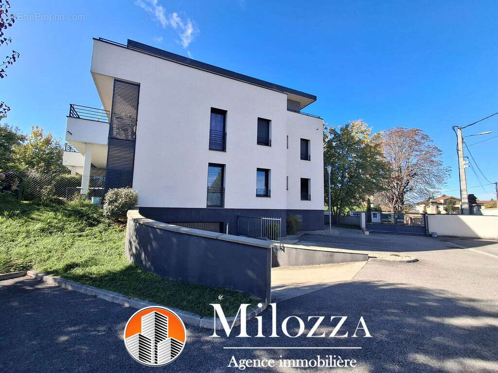 Appartement à HEYRIEUX