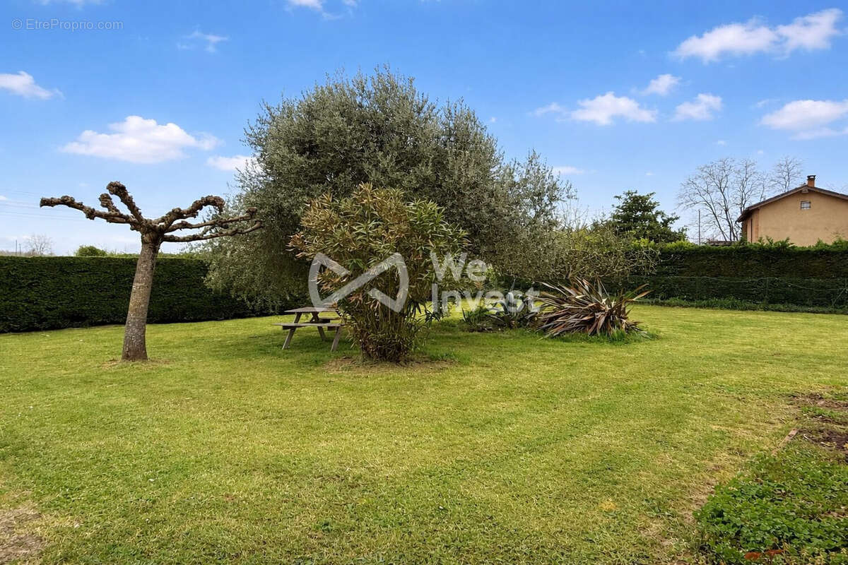 Maison à ESCATALENS