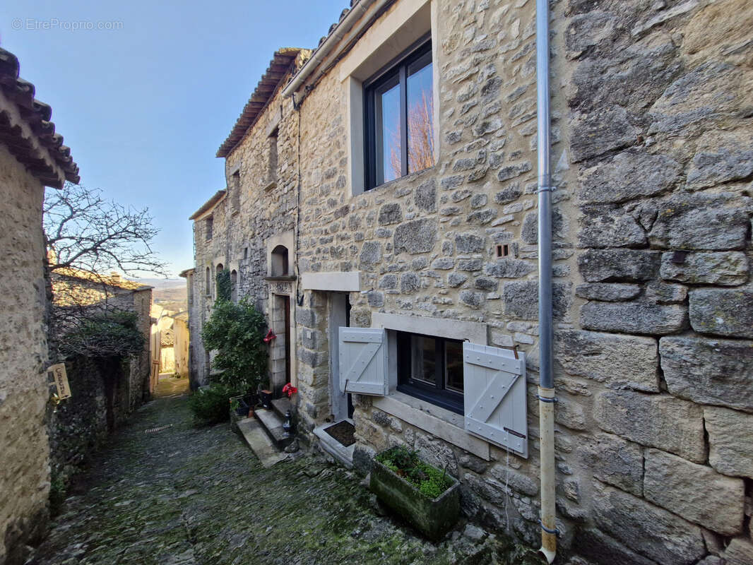 Maison à SAIGNON