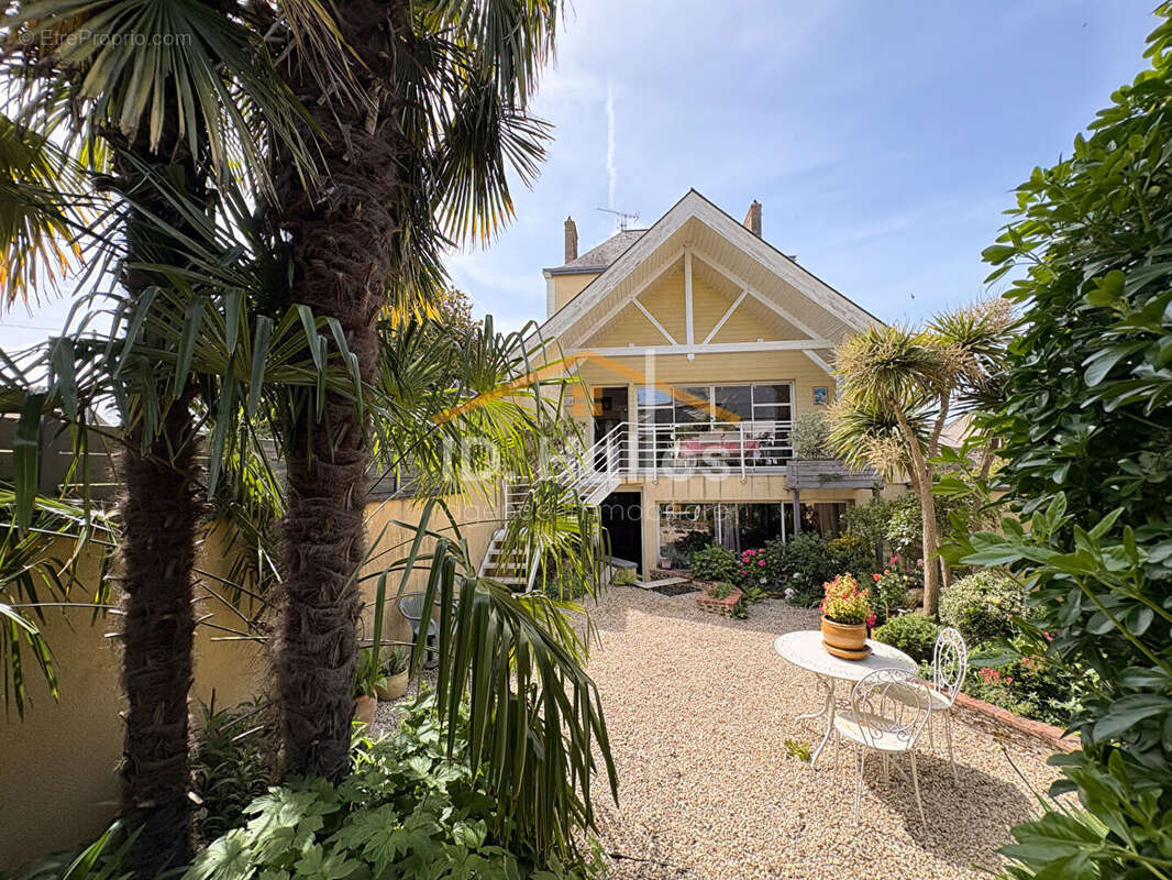 Maison à CRAON