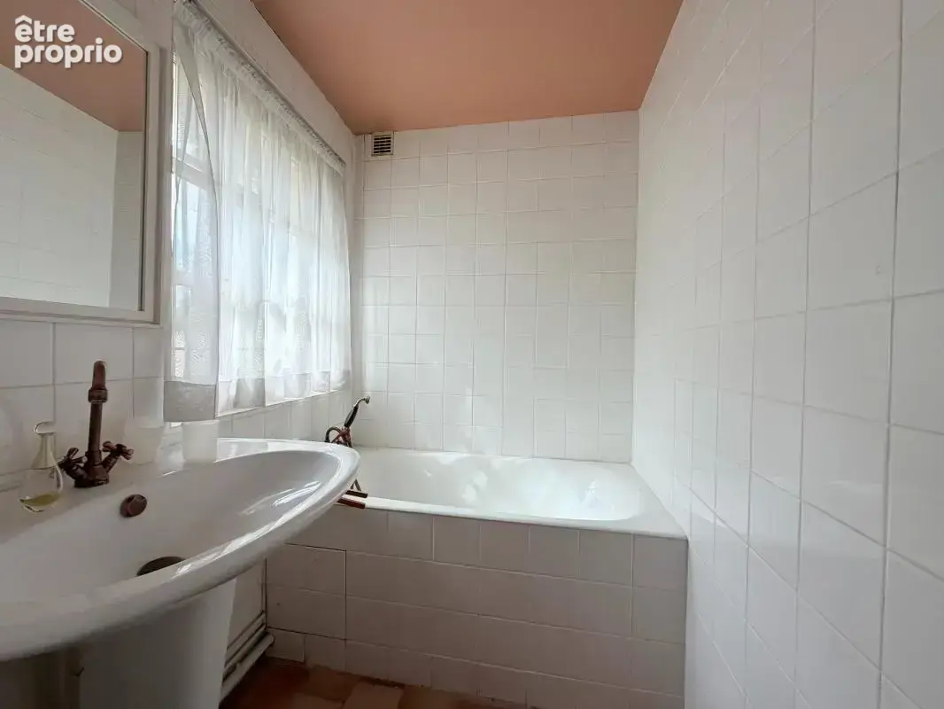 ST REMY L'HONORE - Maison 7p - 202m² - photo 7