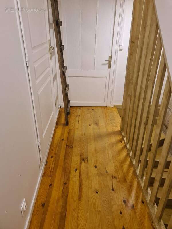 Palier 2ème - Maison à LAUZUN