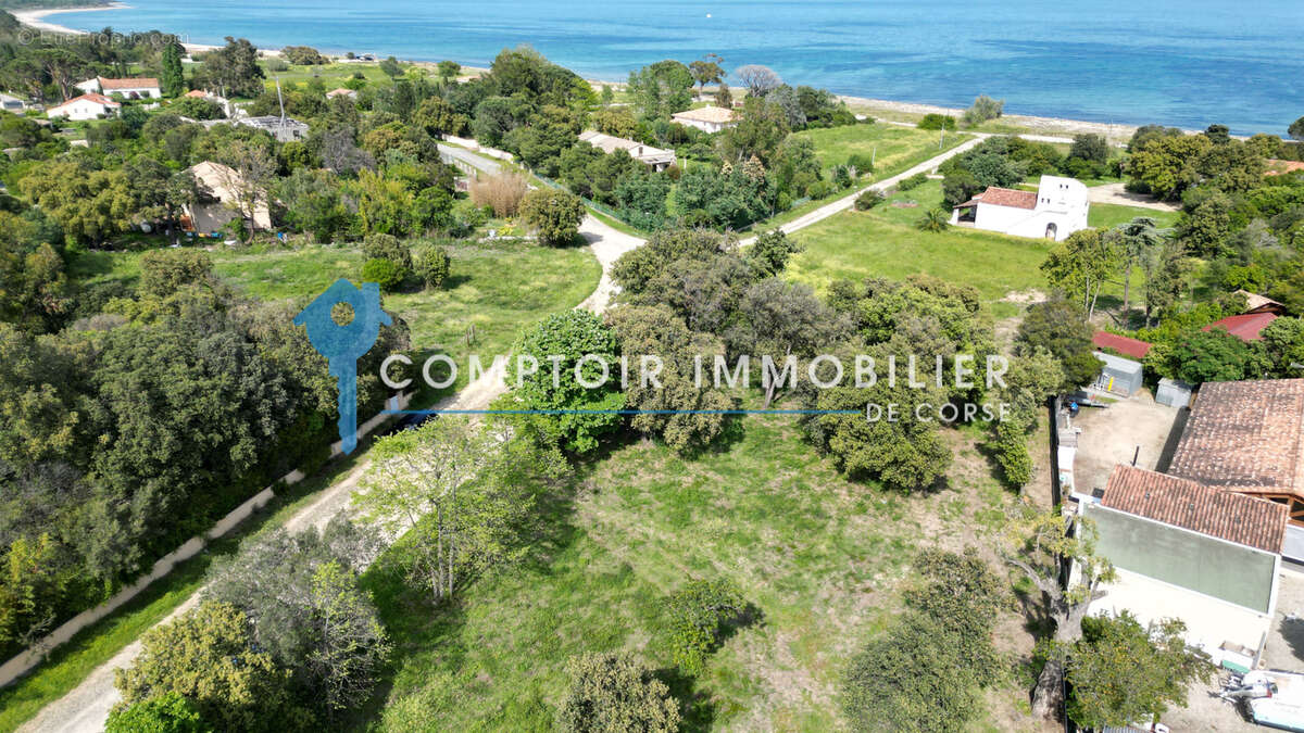 À vendre 2 Terrains viabilisés et constructibles en bord de mer -  Marine de Solaro - photo 3