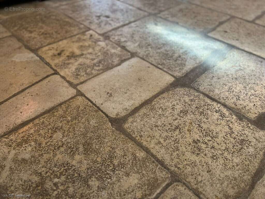 Maison à SAUZE-VAUSSAIS