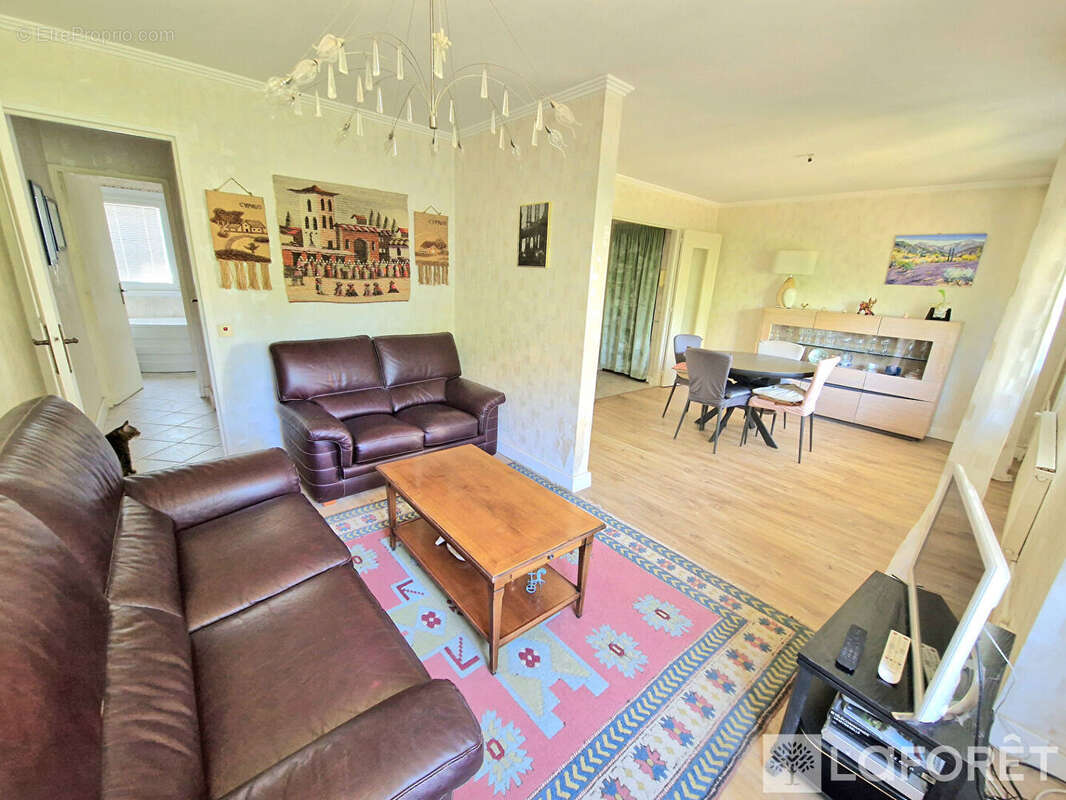 Appartement La Mulatiere 4 pièce(s) 73 m2 - photo 7