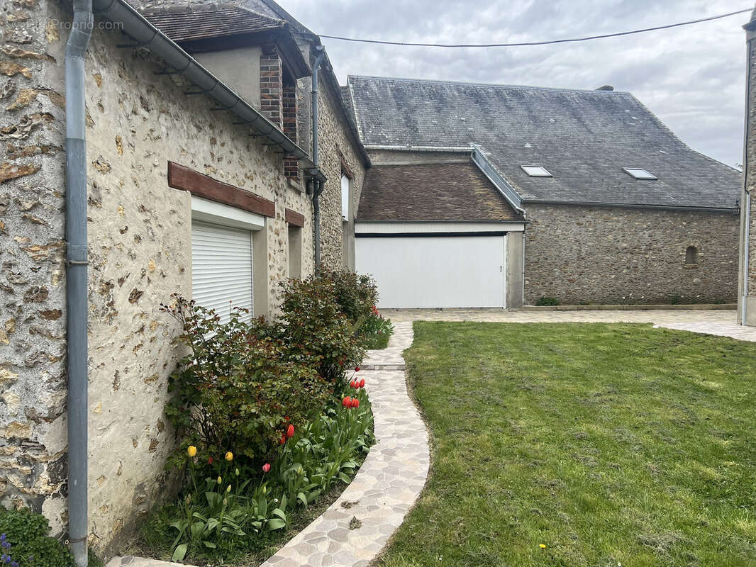 Maison à ORPHIN