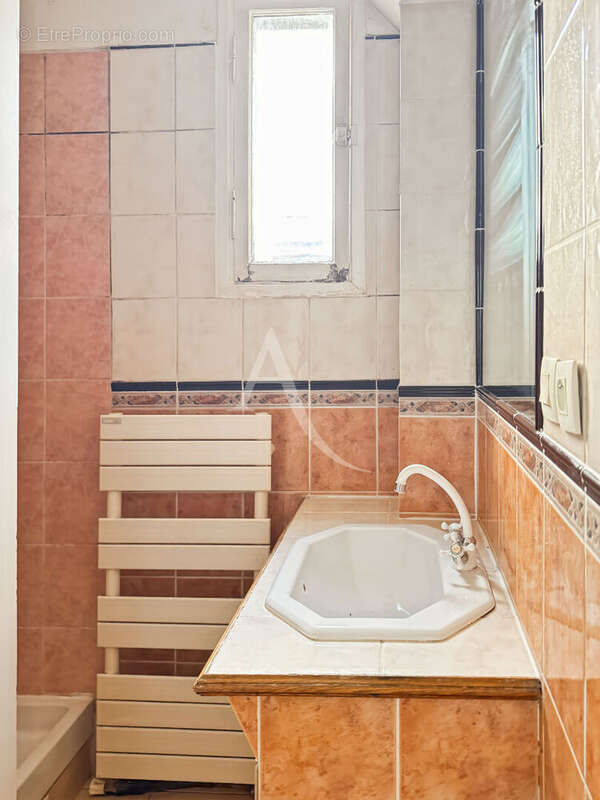 Appartement à PARIS-12E