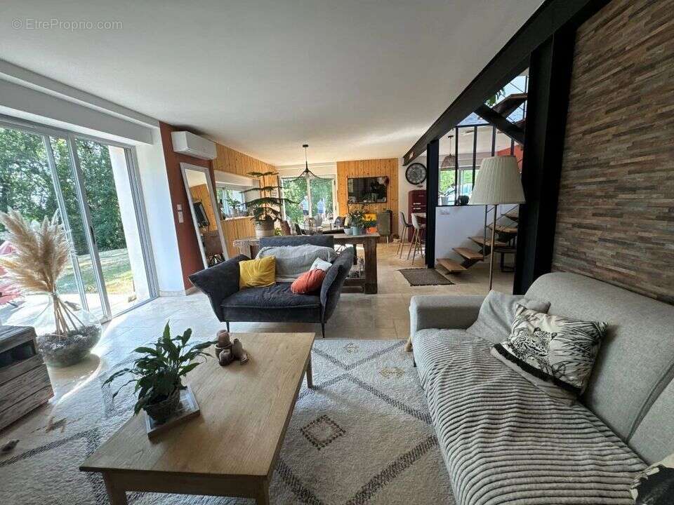 Maison à CAZALS