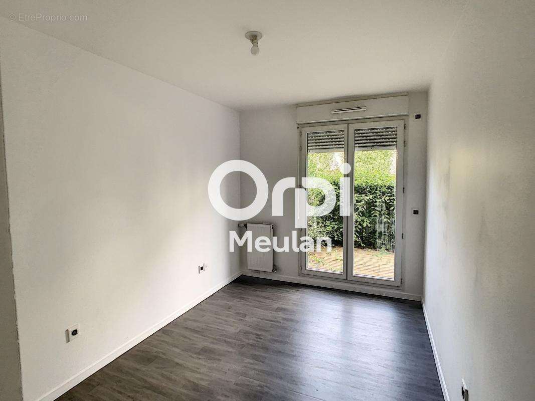 Appartement à HARDRICOURT
