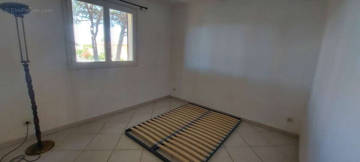 Villa de type T5 au Grau d'agde de 121m² environ sur une parcelle de 1 000m² environ. - photo 12