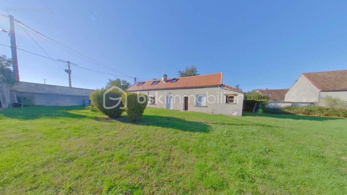 Longère de 92 m² sur 4065 m² de terrain - photo 10