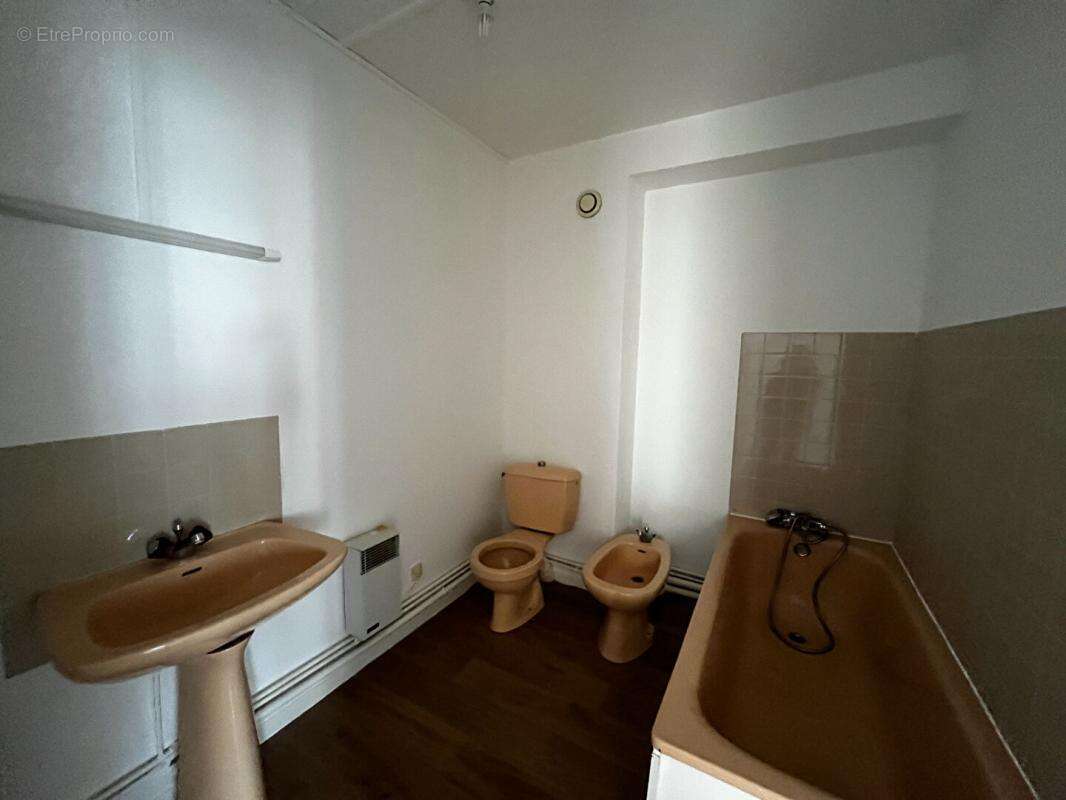 Appartement à SAINT-SYLVAIN-D'ANJOU