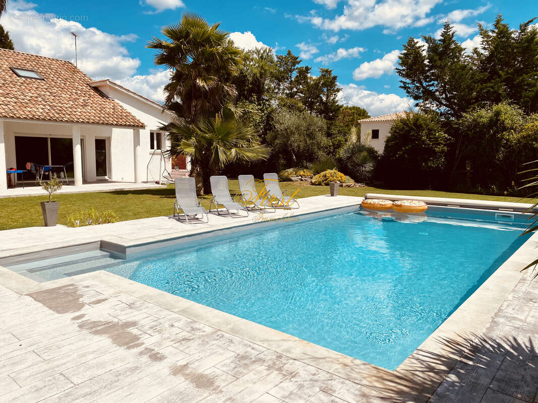 Au calme sans vis à vis, villa de plain pied 168m2 sur une parcelle de 1299 m2 - photo 9