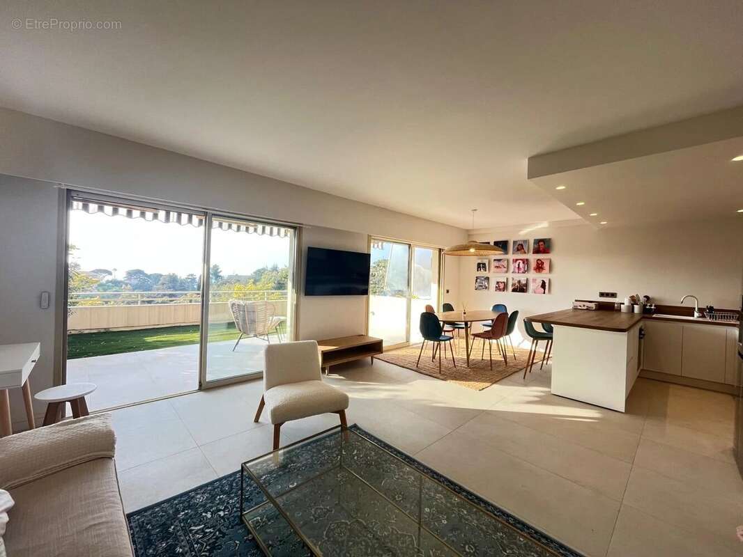 Appartement à CANNES