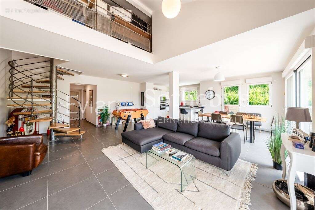 Appartement à EVIAN-LES-BAINS