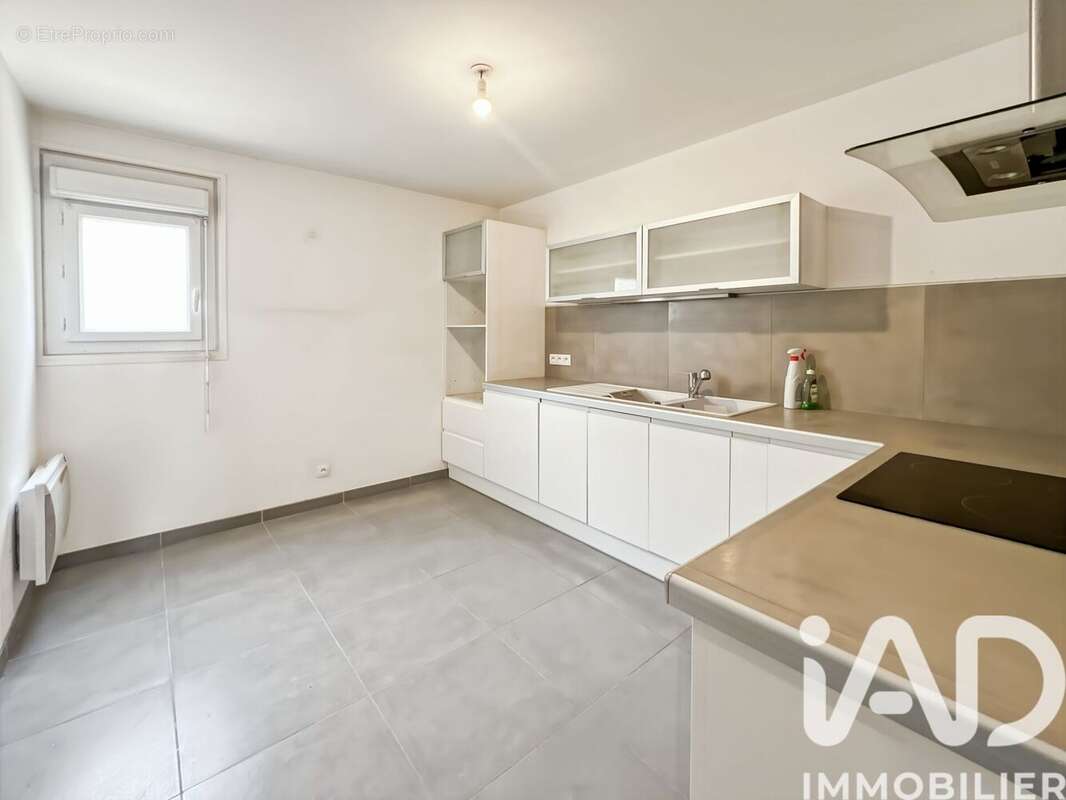 Appartement 71 m² à Bagnols-Sur-Ceze  - photo 3