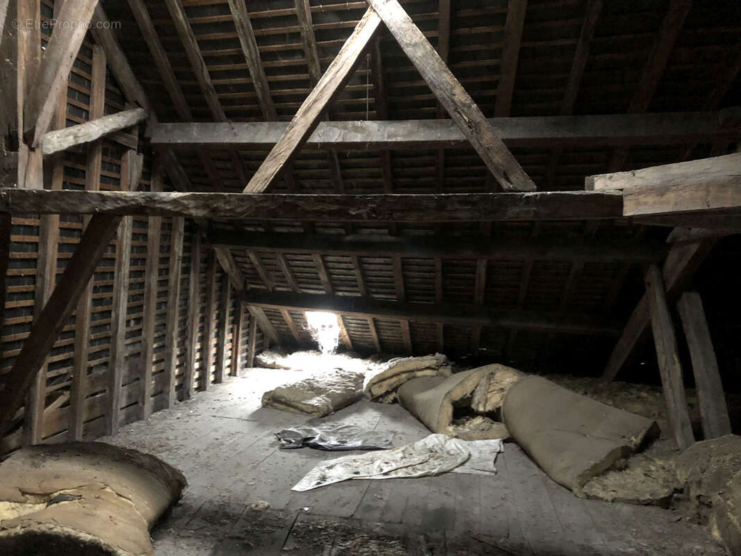 Appartement à BARBEZIEUX-SAINT-HILAIRE