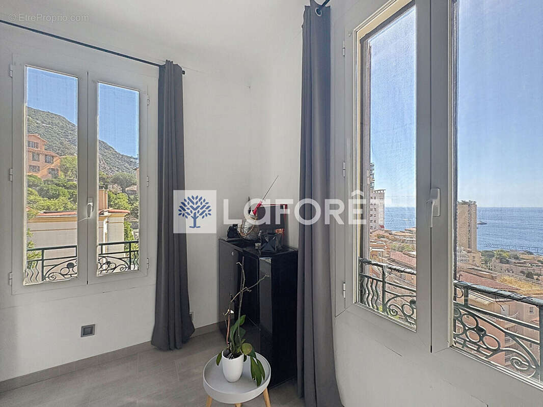 Appartement à BEAUSOLEIL