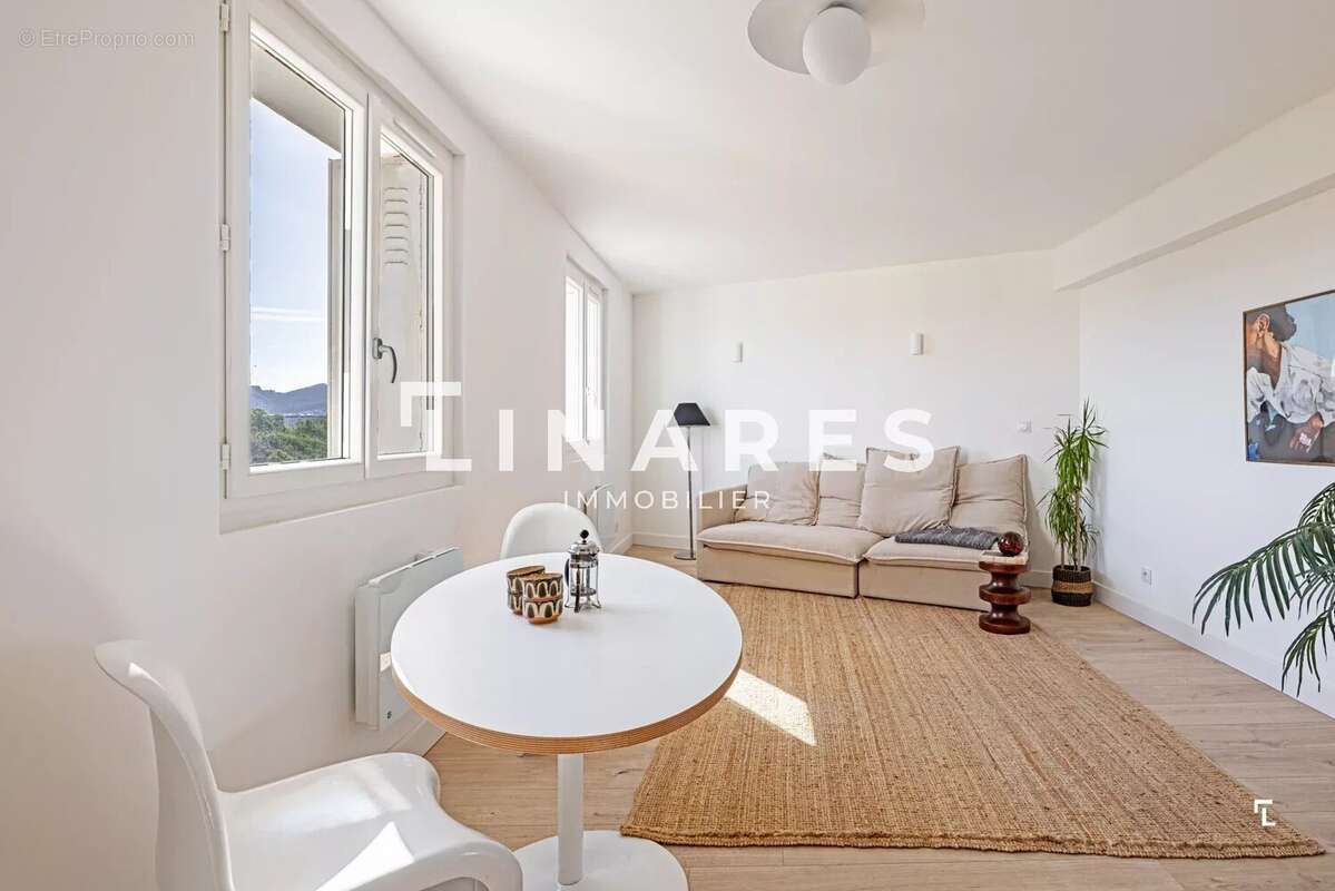 Appartement à MARSEILLE-8E