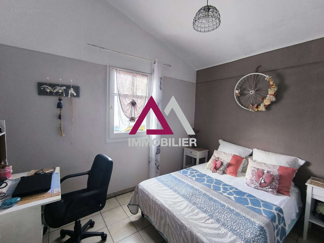 Maison à SAINT-DENIS