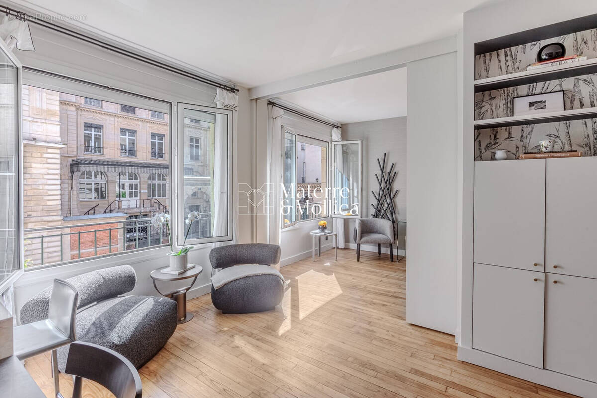 Appartement à PARIS-6E