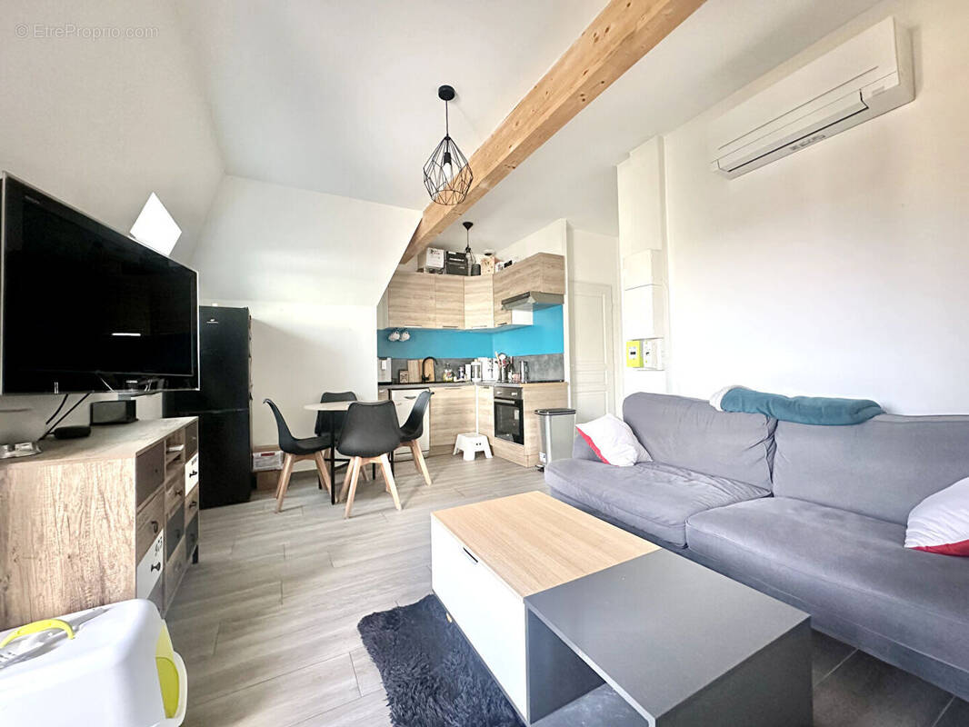 Appartement à SARTROUVILLE