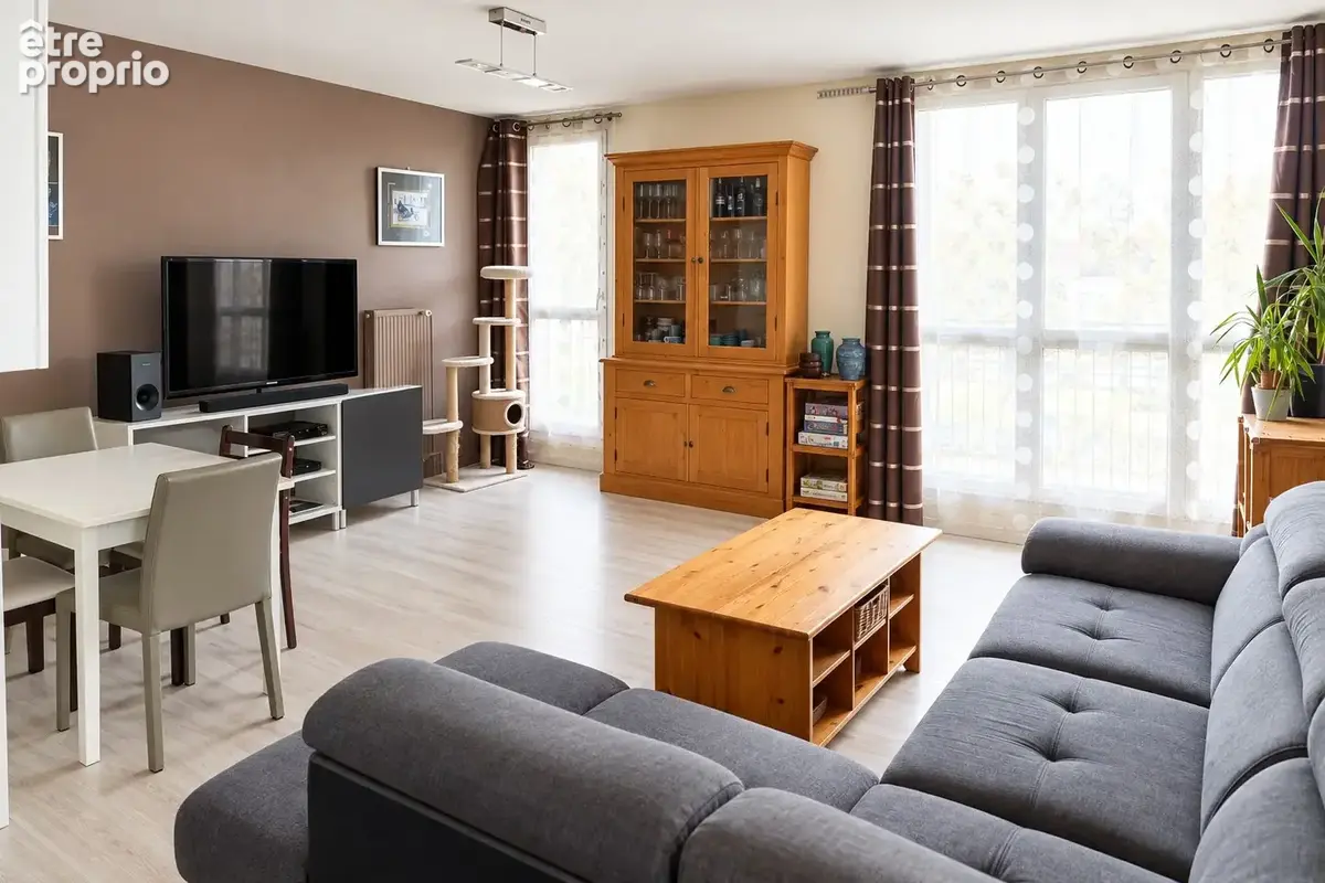 Neuilly-sur-Marne   Appartement familial de 73 m2, balcon plein sud, cave et parking - photo 2