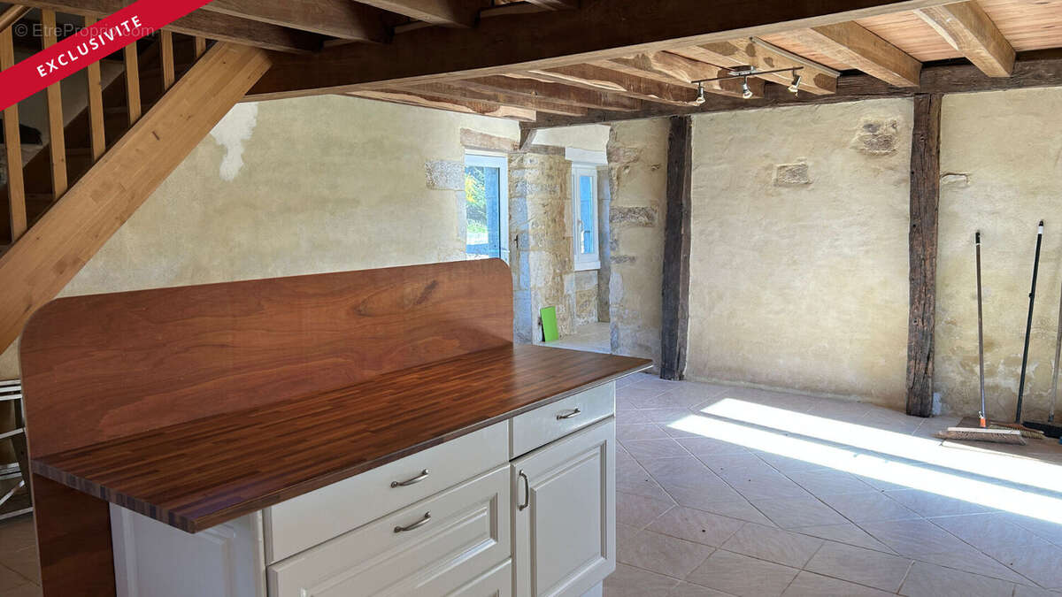 Maison à VIEUX-RUFFEC