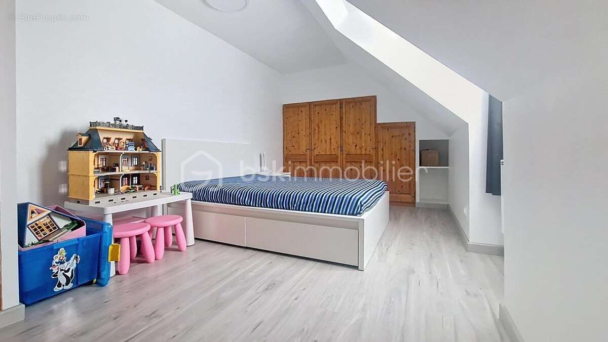 Maison à CLAYE-SOUILLY