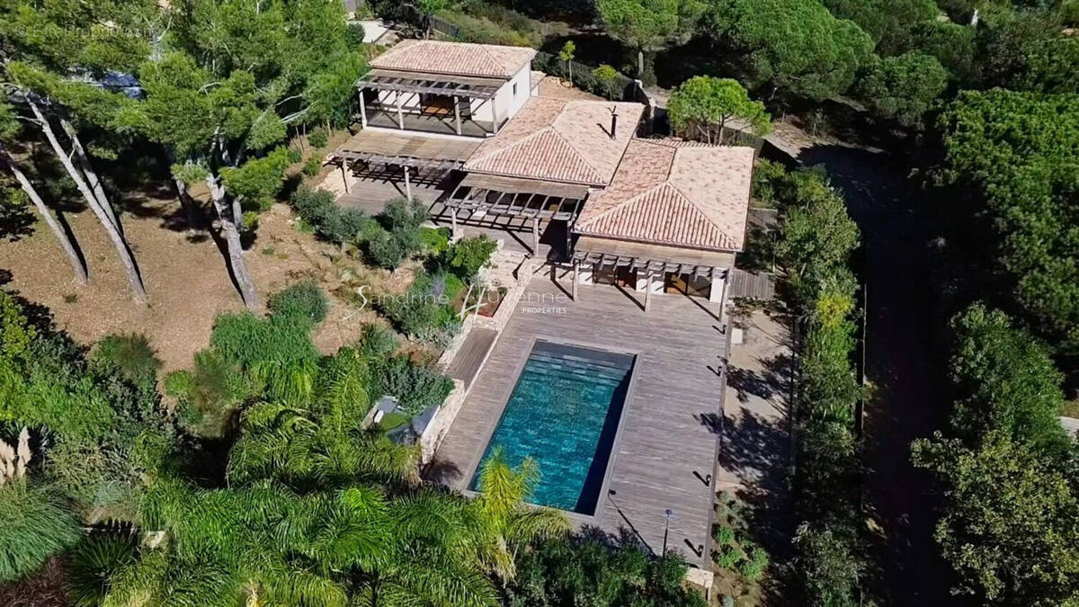 Maison à LA CROIX-VALMER